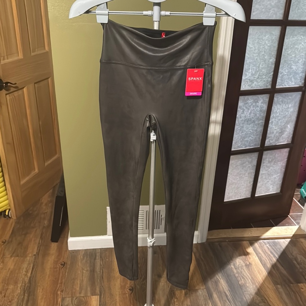 SPANX Gray Leggings with Elastic Waistband